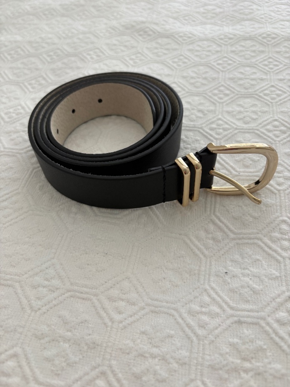 White House Black Market Genuine Leather Belt 45"
